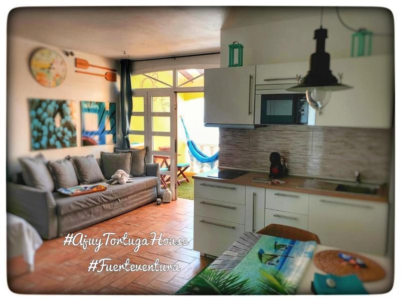 Ajuy Tortuga Houseアパートメント エクステリア 写真